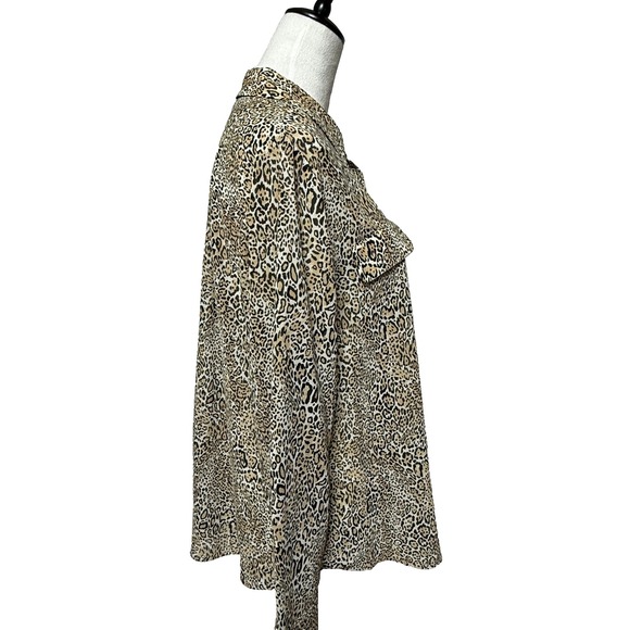 Chicos Top Womens Large 2 Tan Animal Print Button Up Pockets Long Sleeve Career - Picture 7 of 9